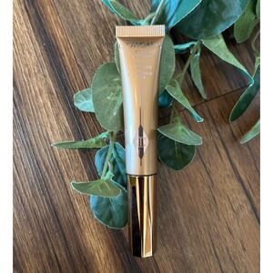 Charlotte Tilbury Glowgasm Beauty Light Wand Goldgasm Highlighter